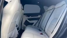 Jaguar F-Pace 2.0 D200 R-Dynamic Black 5dr Auto AWD Diesel Estate